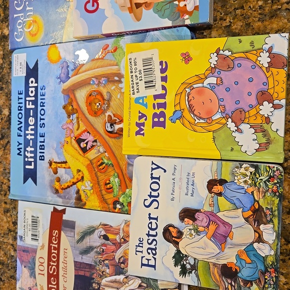 Children's religious book bundle - 6 books - Picture 3 of 10